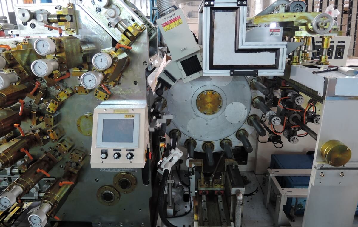PCD-80-08H 八色印刷機　實現馬來西亞客戶高複雜度印刷任務